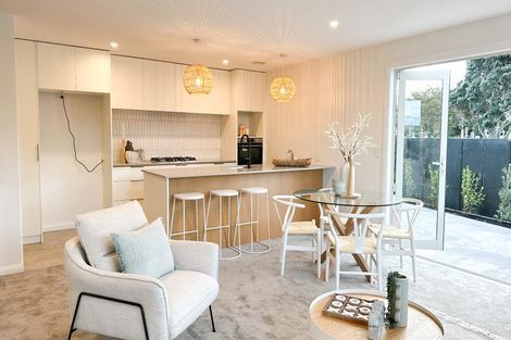 Photo of property in 2 Samuel Place, Terrace End, Palmerston North, 4410