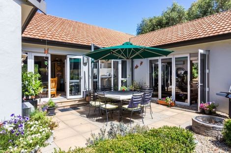 Photo of property in 58 Gillespie Place, Acacia Bay, Taupo, 3385