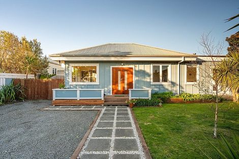 Photo of property in 23 Rangihiroa Street, Waikanae Beach, Waikanae, 5036