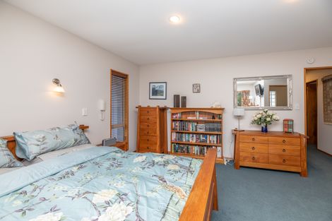 Photo of property in 6 Somerton Rise, Westmorland, Christchurch, 8025