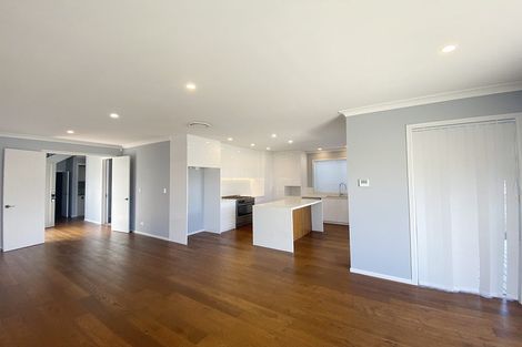 Photo of property in 27 Howe Street, Howick, Auckland, 2014