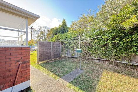 Photo of property in 1/9 Moana Avenue, Belmont, Auckland, 0622