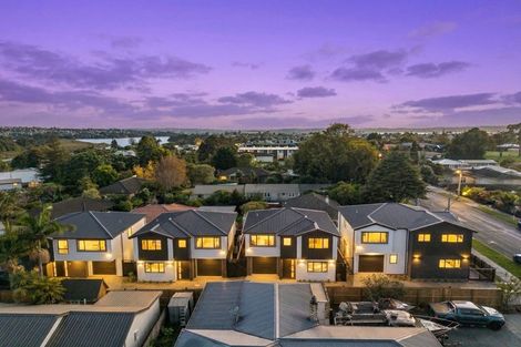 Photo of property in 71a Matipo Road, Te Atatu Peninsula, Auckland, 0610