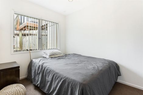 Photo of property in 1/323 Triangle Road, Massey, Auckland, 0614