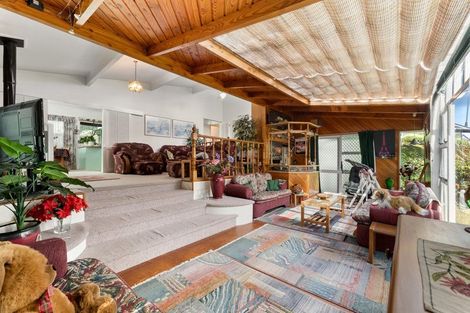 Photo of property in 43 Neal Avenue, Glenfield, Auckland, 0629