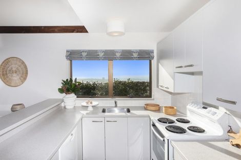 Photo of property in 1/17 Moncks Spur Road, Redcliffs, Christchurch, 8081