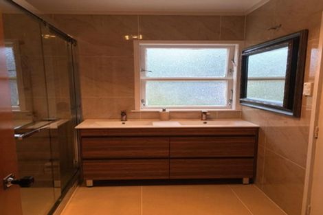 Photo of property in 99 Stottholm Road, Titirangi, Auckland, 0604