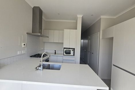 Photo of property in 6 Wai Place, Westgate, Auckland, 0614