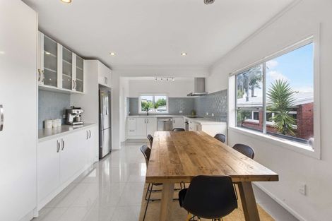 Photo of property in 40a Rutherford Terrace, Meadowbank, Auckland, 1072