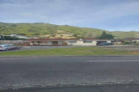 Photo of property in 137 Winara Avenue, Waikanae, 5036