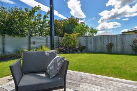 Photo of property in 11 Austin Reid Avenue, Carterton, 5713