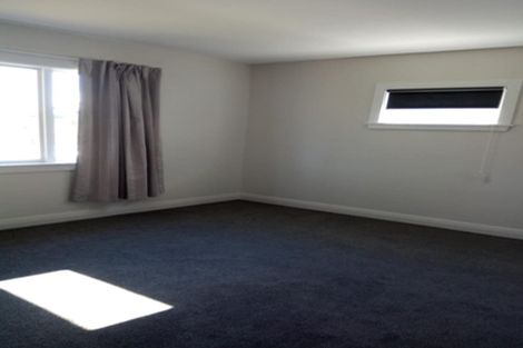 Photo of property in 15 Owles Terrace, New Brighton, Christchurch, 8061