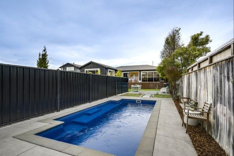 Photo of property in 51 Napier Road, Havelock North, 4130