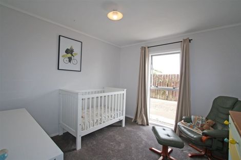 Photo of property in 16b Trimble Place, Bell Block, New Plymouth, 4312