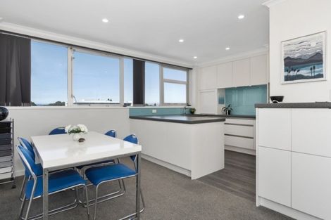 Photo of property in Elizabeth Height Apartments, 8 Elizabeth Street, Tauranga, 3110