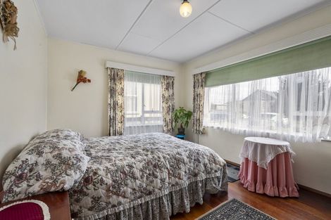 Photo of property in 31 Wrantage Street, Westown, New Plymouth, 4310