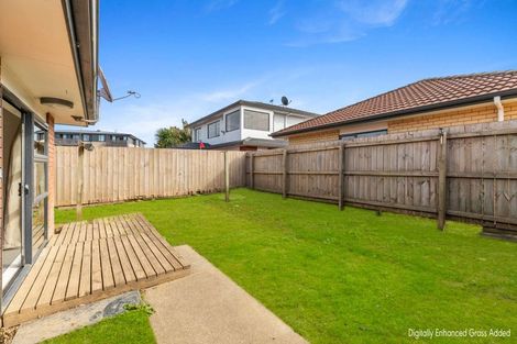 Photo of property in 51b Halver Road, Hillpark, Auckland, 2102