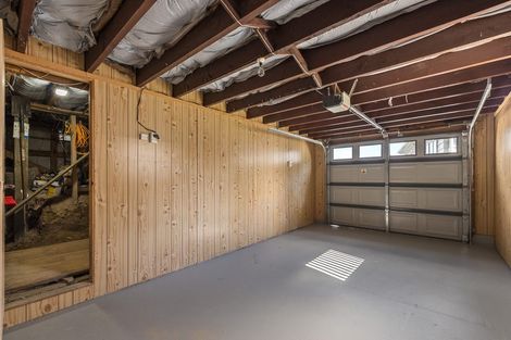 Photo of property in 17 Thomas Avenue, Te Atatu Peninsula, Auckland, 0610