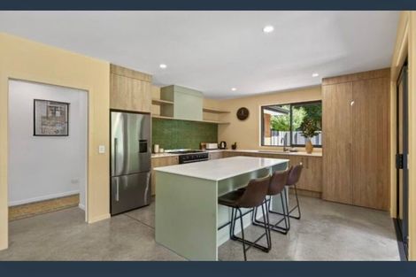Photo of property in 94 Eliot Street, New Plymouth, 4310
