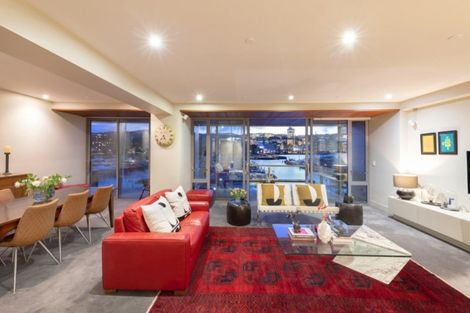 Photo of property in Clyde Quay Wharf, 2c/5 Clyde Quay Wharf, Te Aro, Wellington, 6011