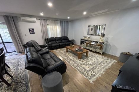 Photo of property in 10c Carlos Drive, Flat Bush, Auckland, 2016