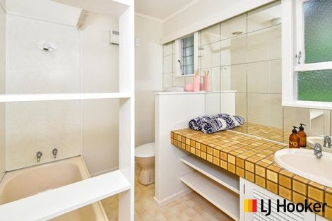 Photo of property in 2c Trosk Place, Waiuku, 2123