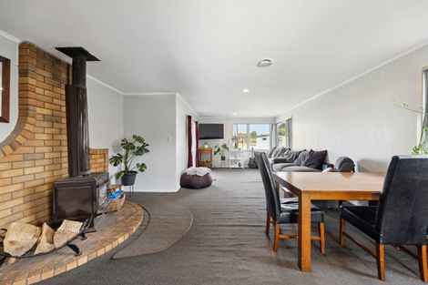 Photo of property in 2 Dunkeld Place, Tokoroa, 3420