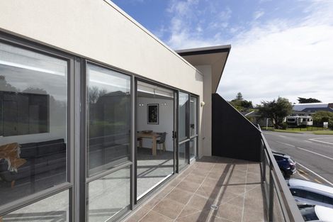 Photo of property in 338 Rosetta Road, Raumati Beach, Paraparaumu, 5032