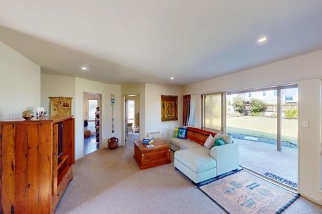 Photo of property in 51 Kent Avenue, Waitarere Beach, Levin, 5510