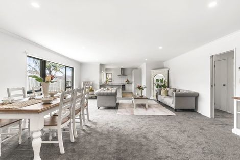 Photo of property in 36 Ranchod Terrace, Pukekohe, 2120