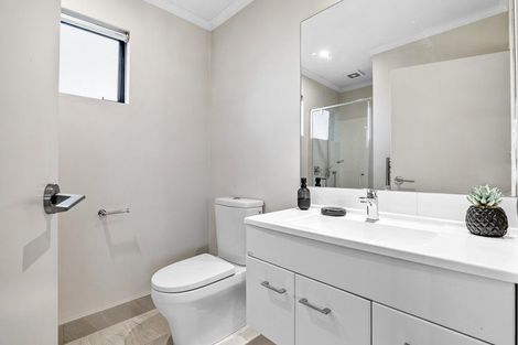 Photo of property in 6/89 Hobsonville Point Road, Hobsonville, Auckland, 0616