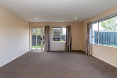 Photo of property in 2/4 Empress Place, Halswell, Christchurch, 8025