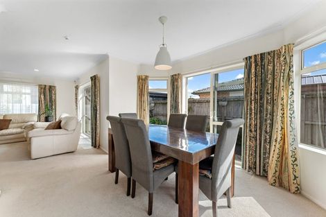 Photo of property in 1/64 Riverside Road, Orewa, 0931