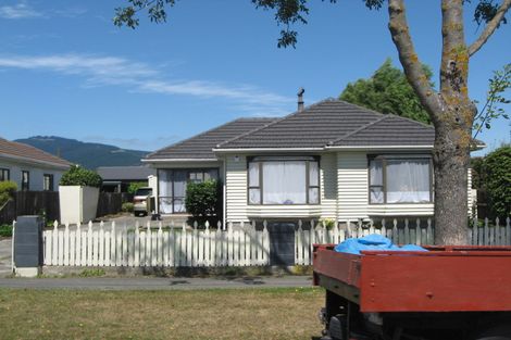 Photo of property in 19 Leistrella Road, Hoon Hay, Christchurch, 8025