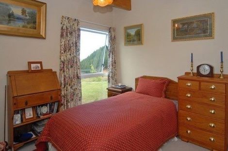 Photo of property in 55 Oak Road, Poraiti, Napier, 4112