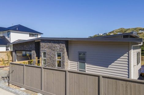 Photo of property in 24 Farnworth Terrace, Churton Park, Wellington, 6037