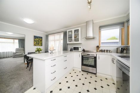 Photo of property in 7 Grey Street, Marton, 4710