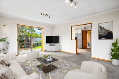 Photo of property in 2/11 Momorangi Crescent, Redwood, Christchurch, 8051