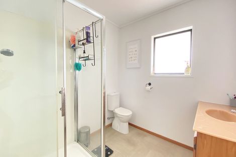 Photo of property in 176 Sturges Road, Henderson, Auckland, 0612