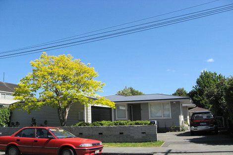 Photo of property in 28 Woodford Terrace, Ilam, Christchurch, 8053