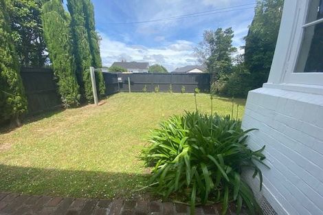 Photo of property in 12 Denvir Street, Strowan, Christchurch, 8052