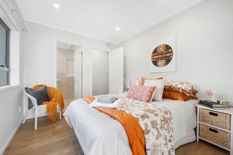 Photo of property in 1/30 Curacao Place, Half Moon Bay, Auckland, 2012