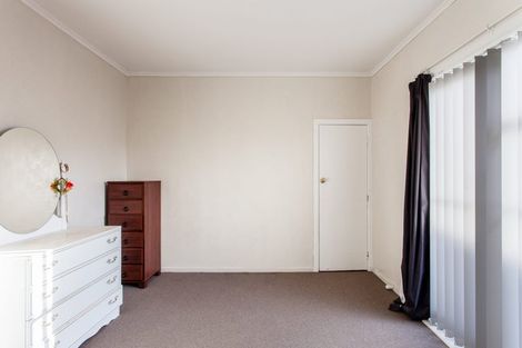 Photo of property in 118 Gloucester Road, Manurewa, Auckland, 2102