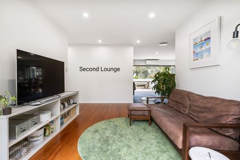 Photo of property in 13 Beaudine Avenue, Glenfield, Auckland, 0629