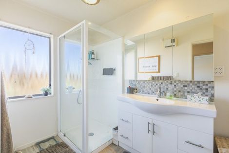 Photo of property in 129 Avondale Road, Greenmeadows, Napier, 4112