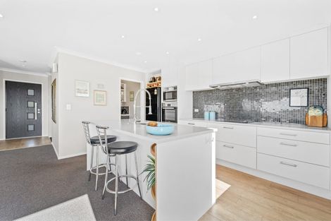 Photo of property in 23 Woodridge Drive, Stanmore Bay, Whangaparaoa, 0932