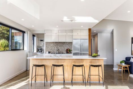 Photo of property in 3 Te Heke Place, Waikanae, 5036
