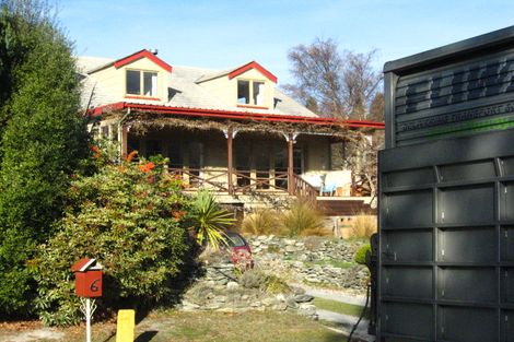 Photo of property in 5 Sequoia Place, Kelvin Heights, Queenstown, 9300