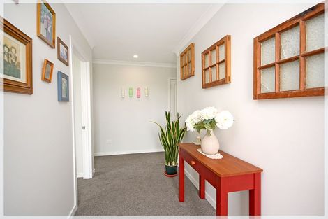 Photo of property in 35 Fairfield Road, Levin, 5510