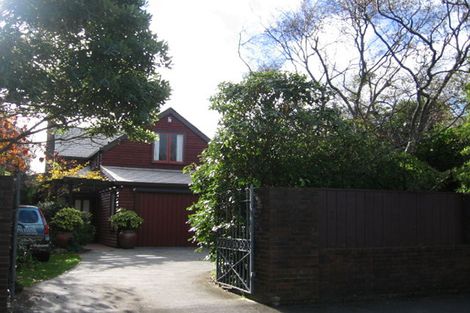 Photo of property in 10 Wai-iti Crescent, Woburn, Lower Hutt, 5010